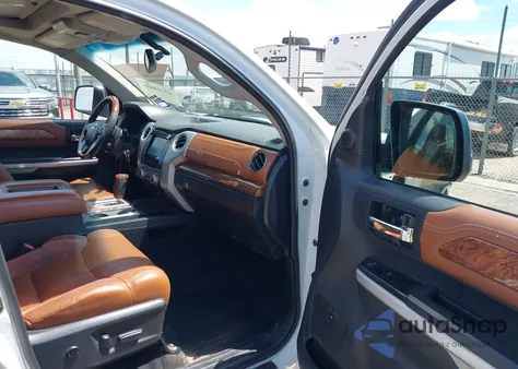 2014 Toyota Tundra 1794 5.7L V8 z USA, uszkodzony, nr VIN 5TFAW5F11EX353880